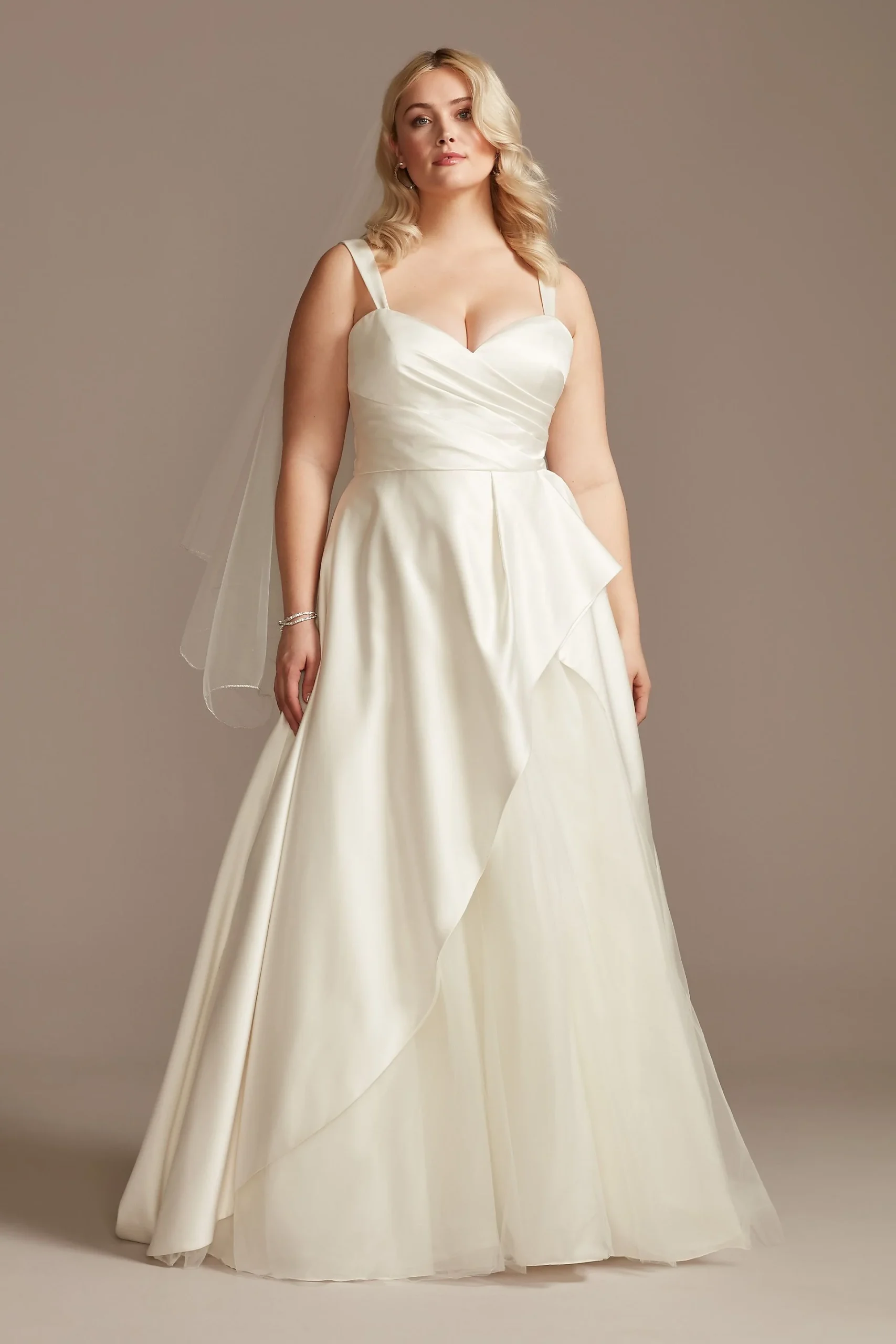 Asymmetric Tulle Hem Plus Size Wedding Dress