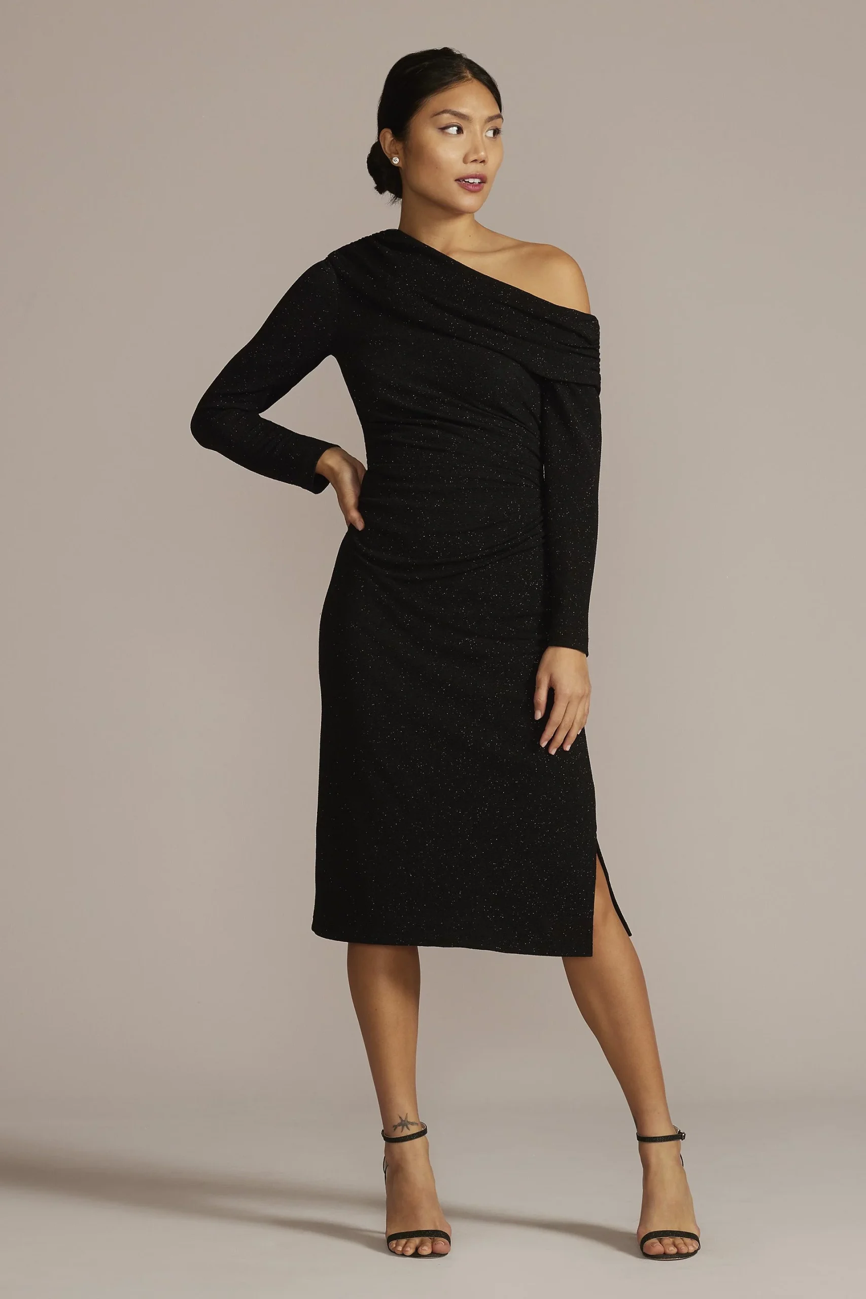 Asymmetrical Off-the-Shoulder Velvet Midi Dress