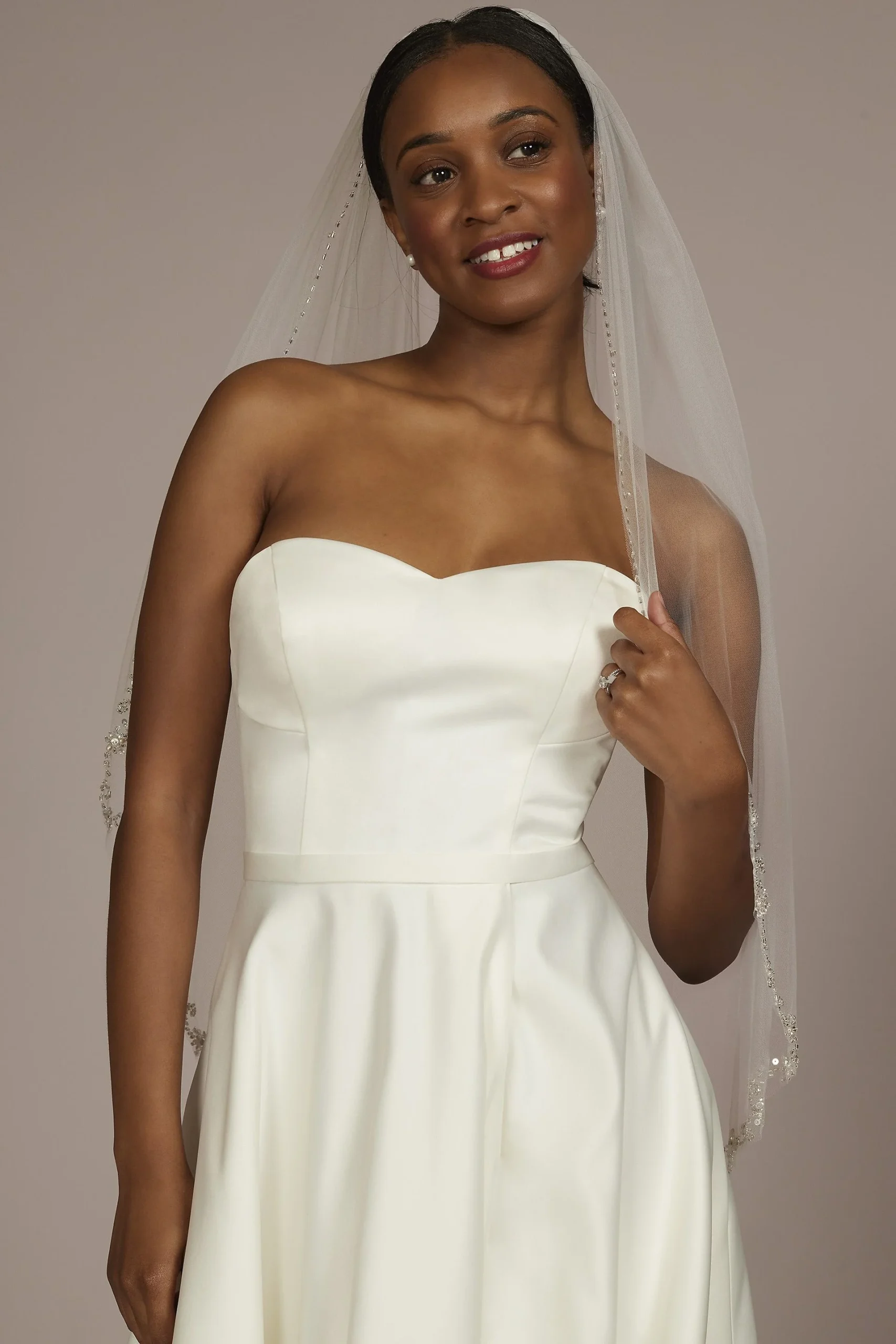 Beaded Cluster Mid-Length Veil