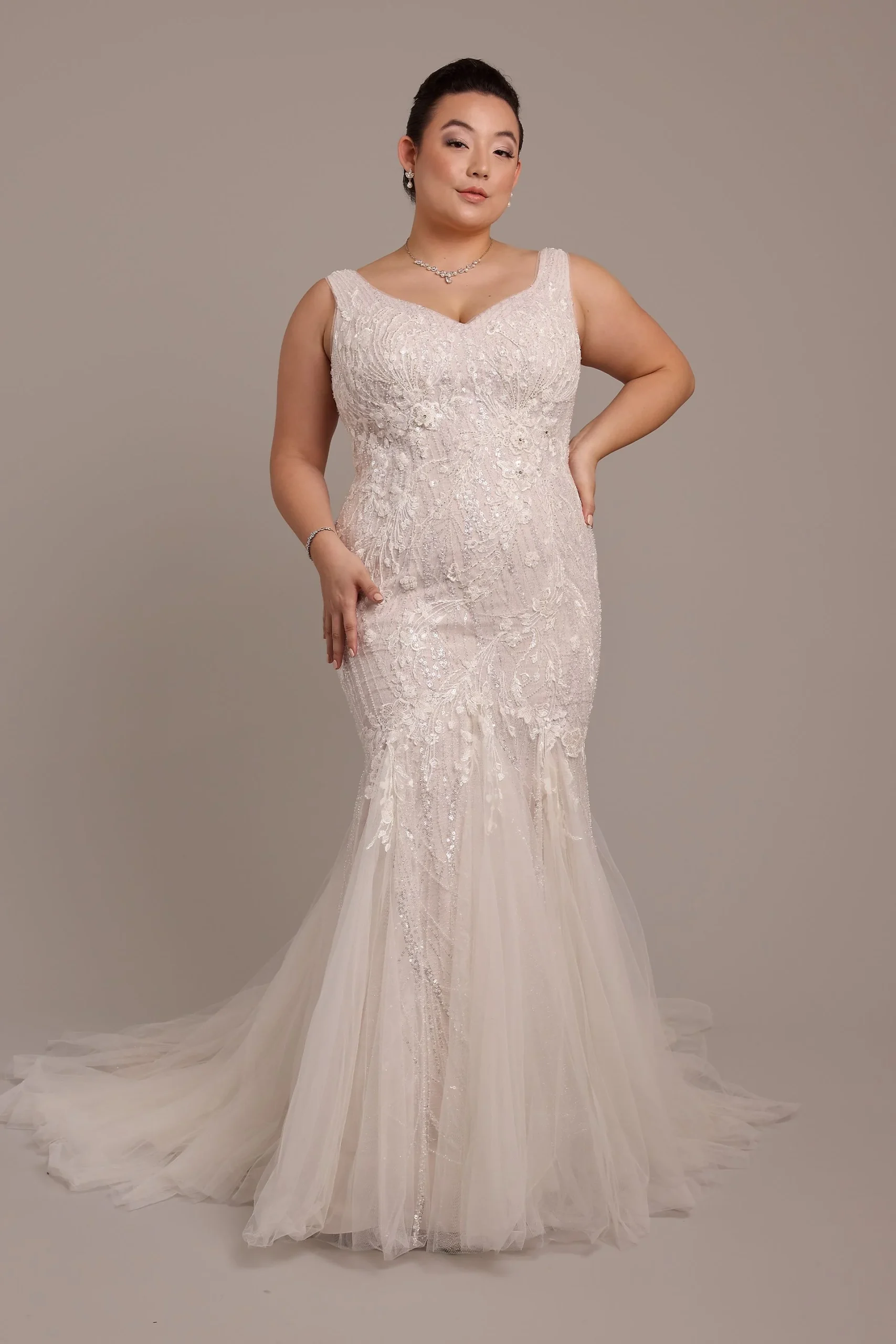 Beaded Lace Applique Tulle Mermaid Wedding Dress