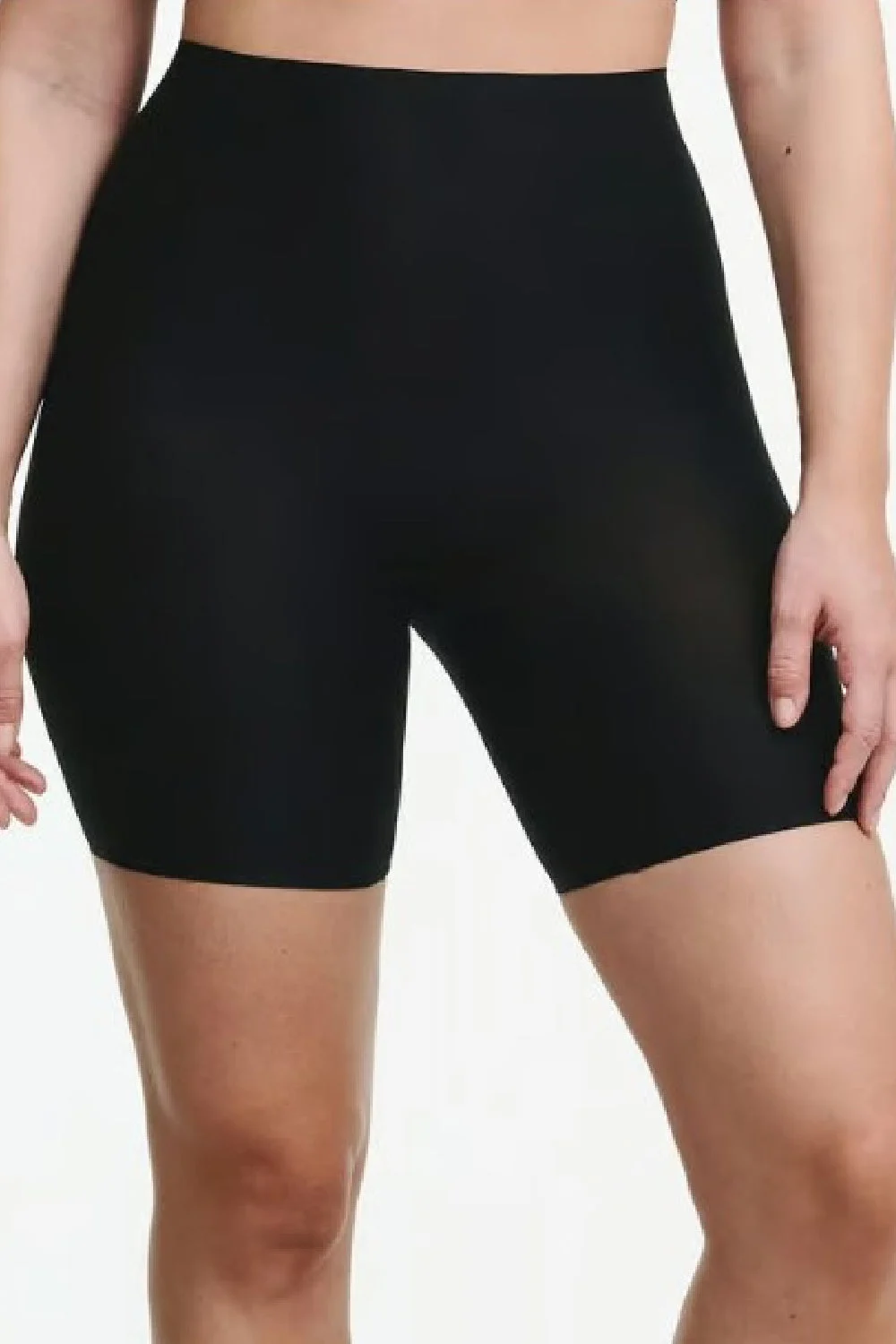 Chantelle Mid-thigh Shorts, Black (C2645)