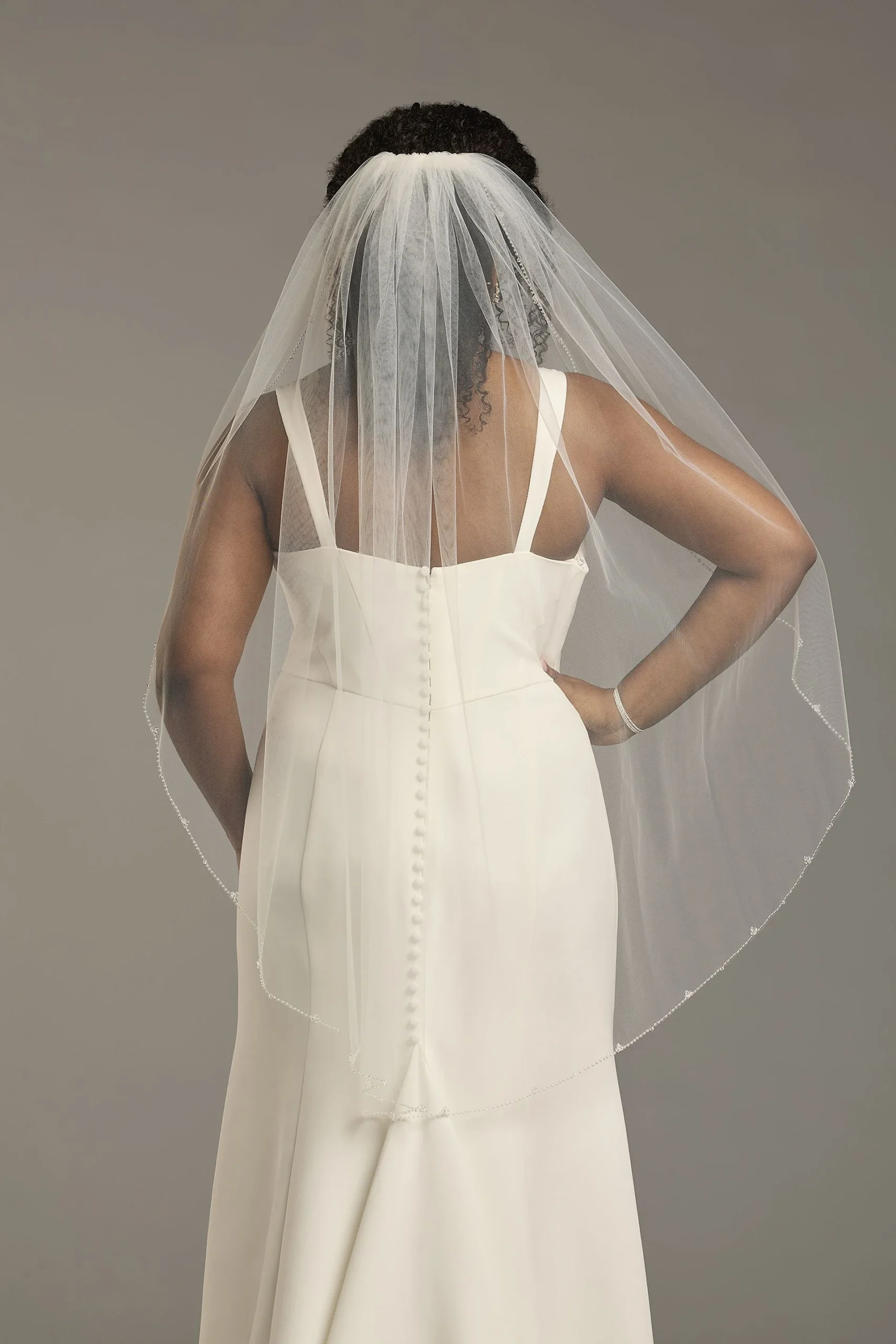 Clustered Bead Edge Mid Length Veil