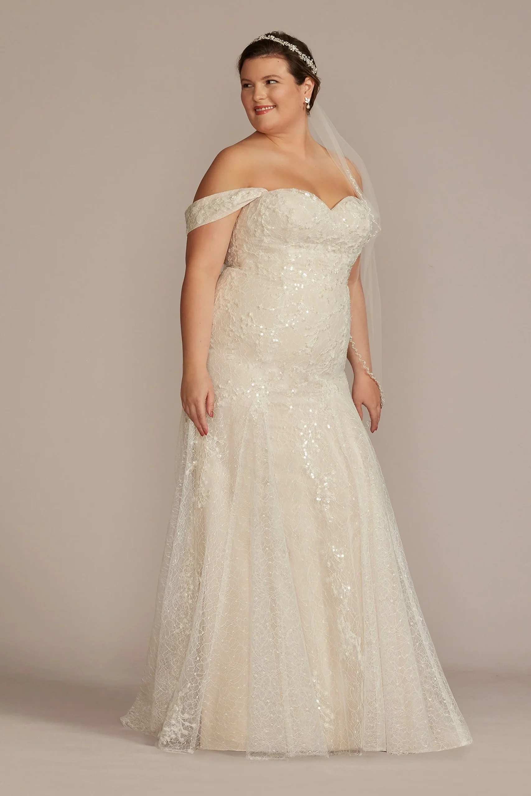 Detachable Sleeve Lace Mermaid Wedding Dress