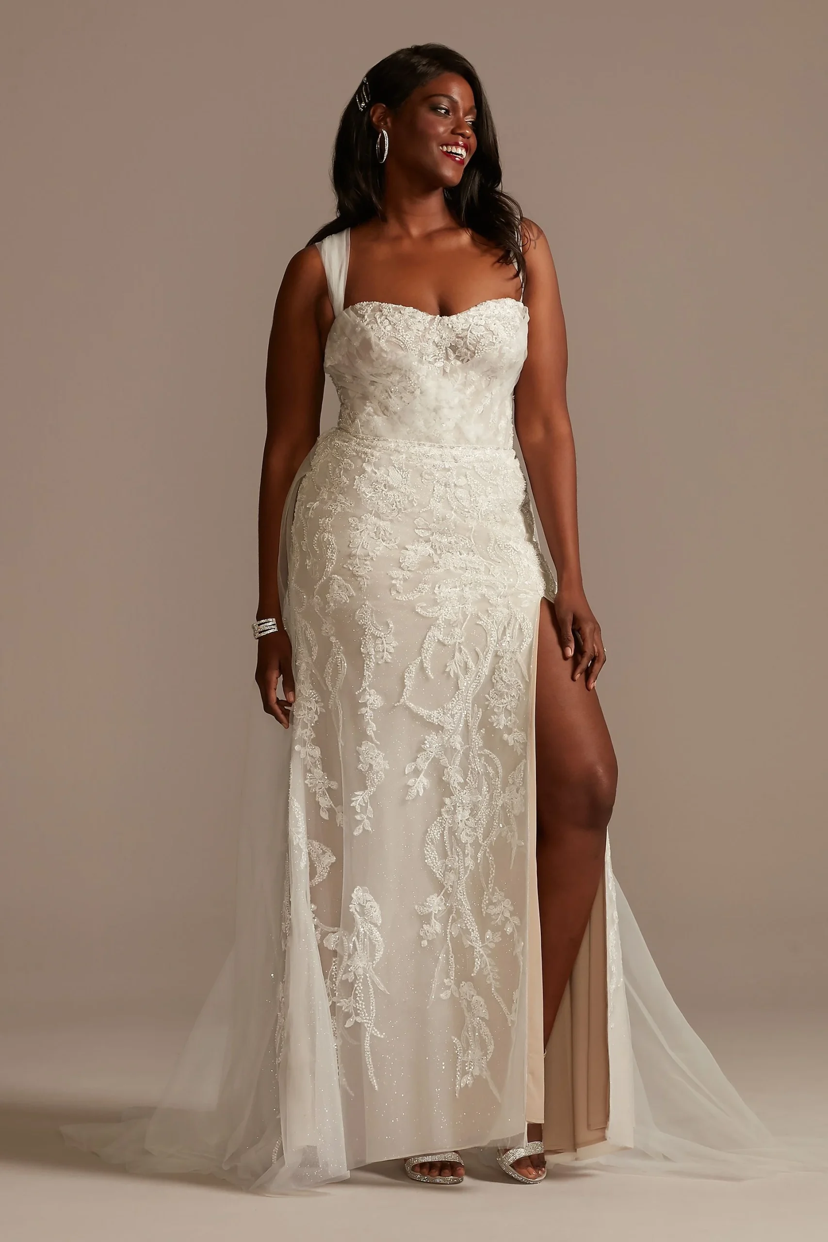 Detachable Sleeves and Train Tall Wedding Dress