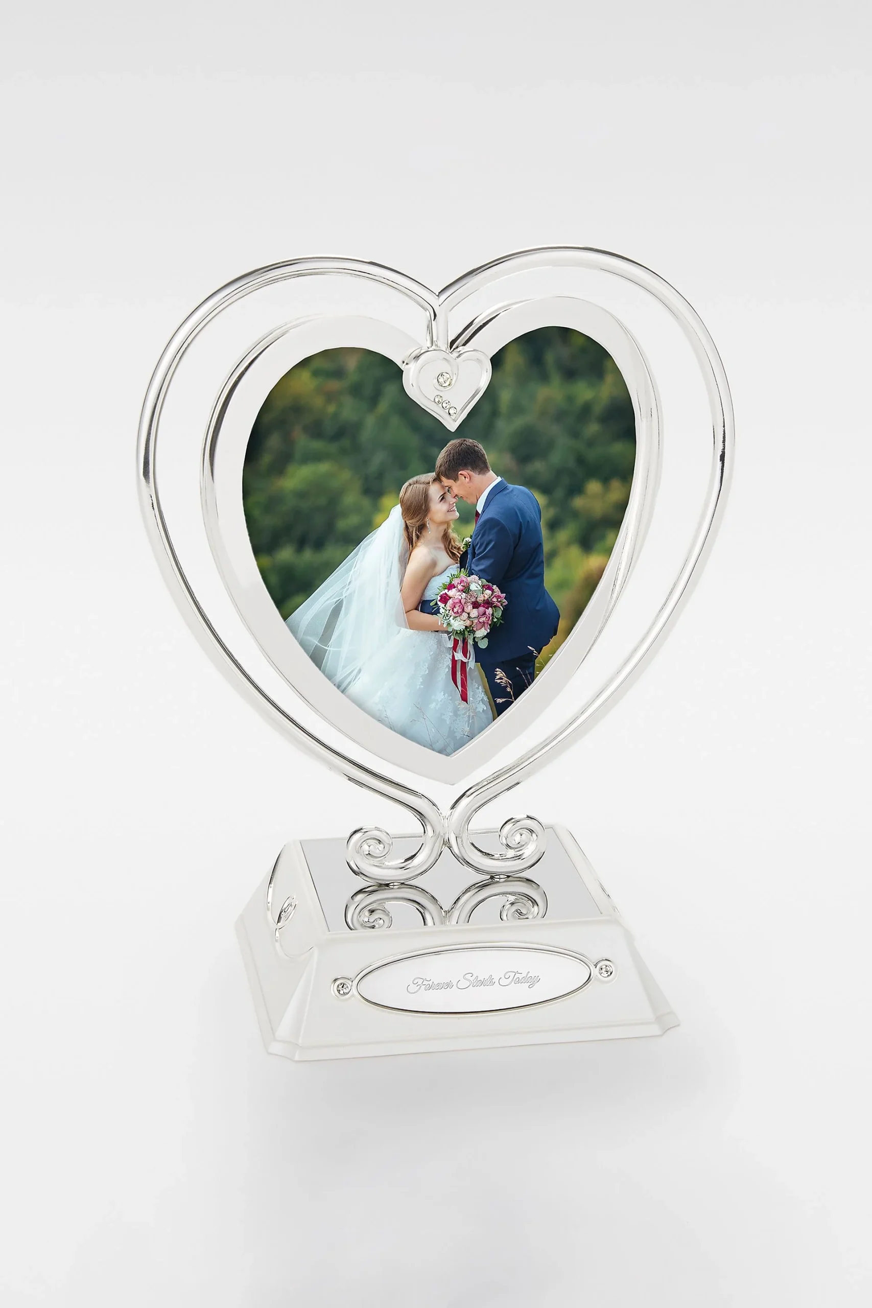 Engraved Everlasting Love Heart Frame