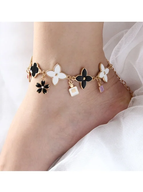 Fashion Retro Personality Black White Perfume Bottle Cloud Multi-Element Anklet