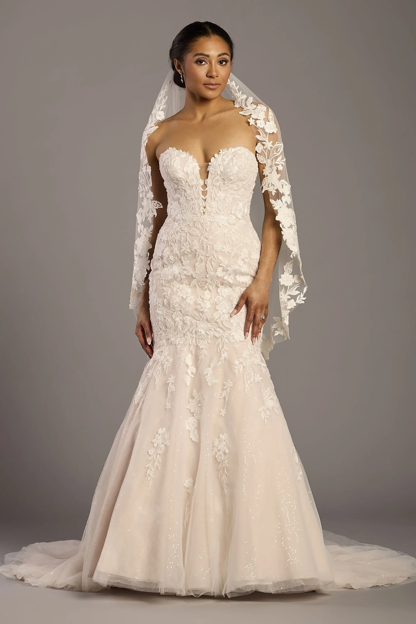 Floral Applique Mid-Length Veil