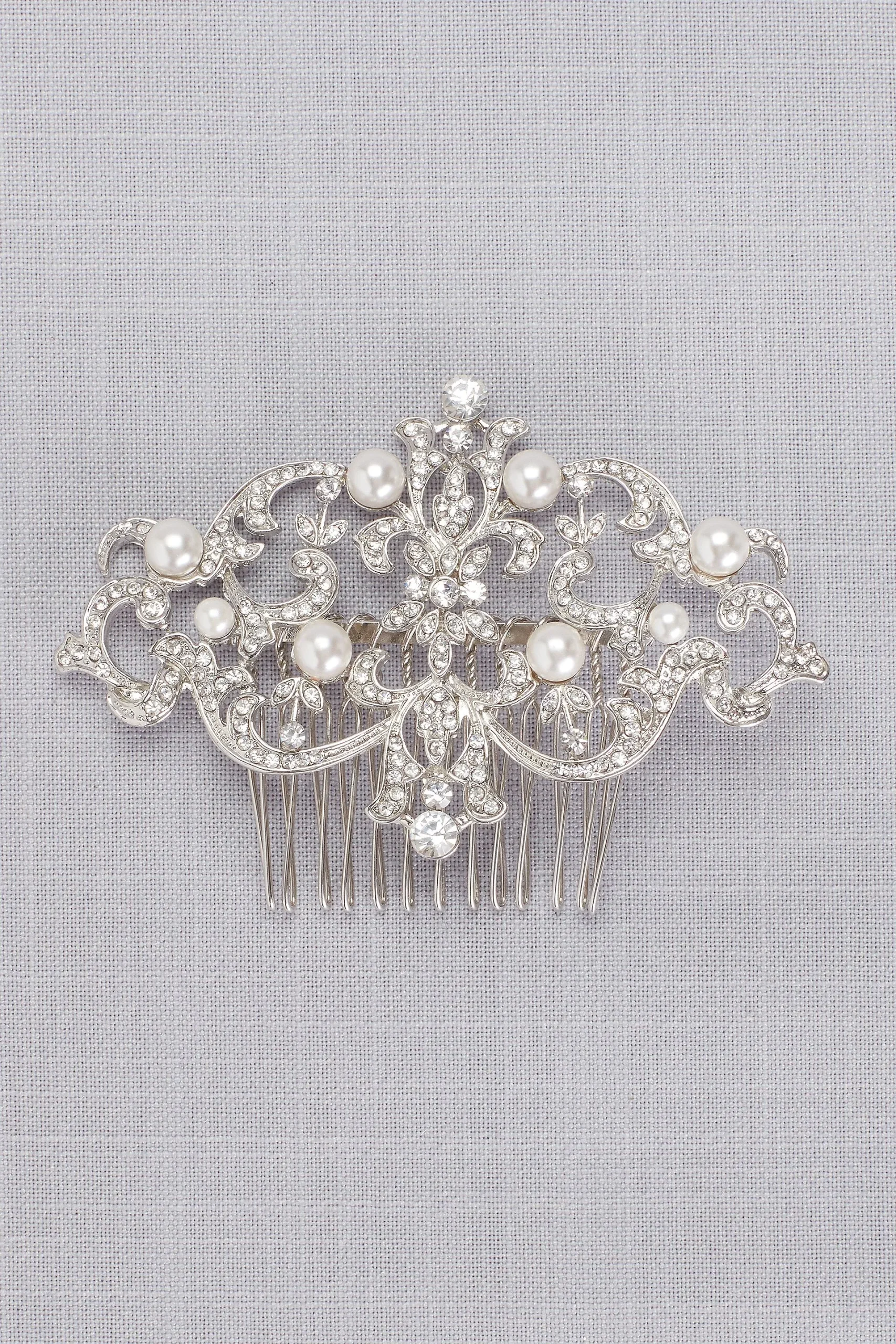 Grand Pearl Filigree Hair Comb
