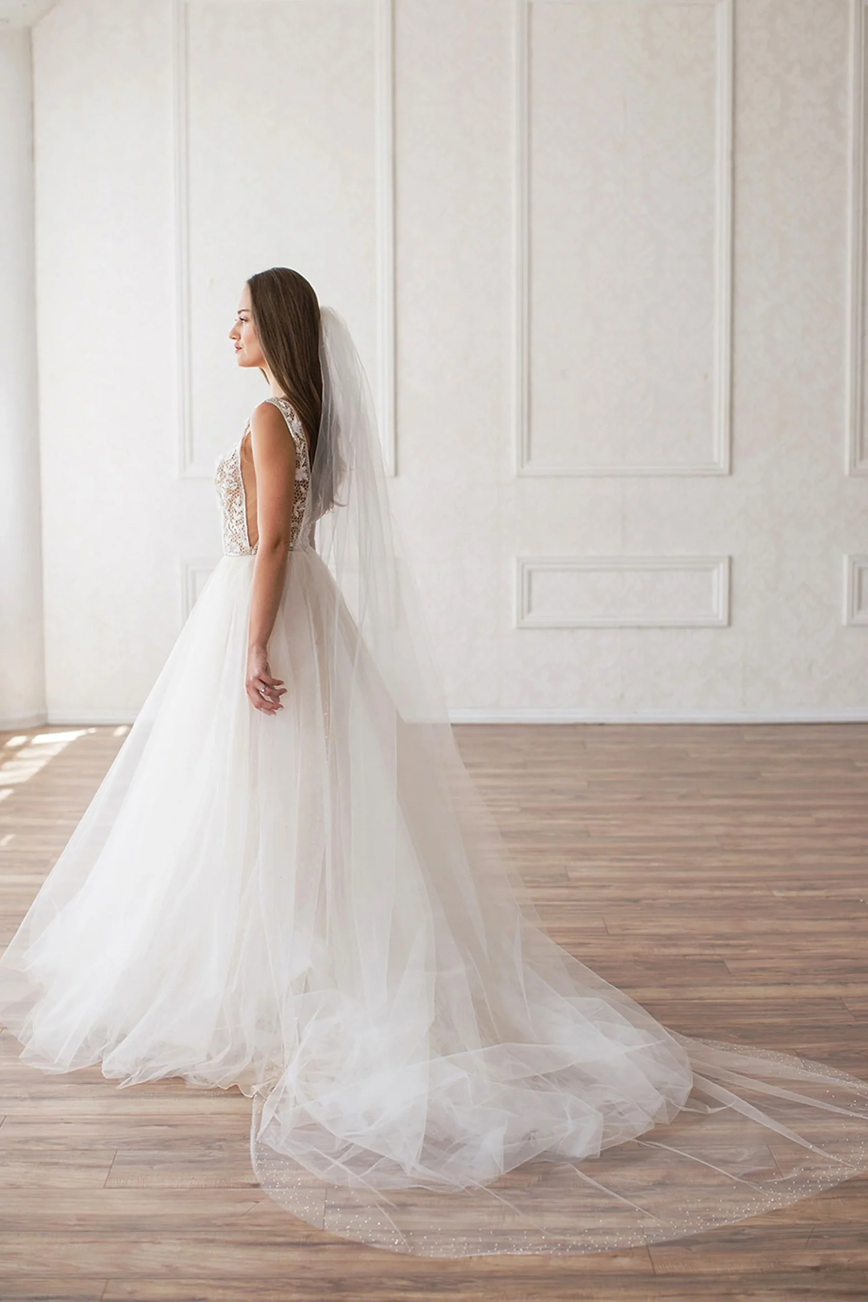 Hand-Sewn Scattered Pearl Cathedral Veil