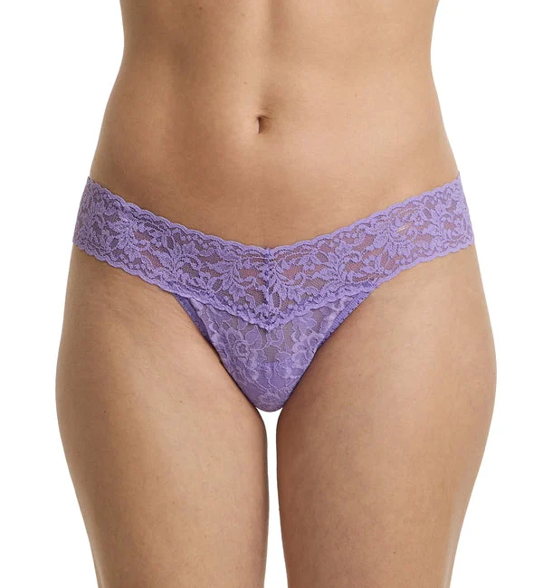 Hanky Panky Signature Lace Low Rise Thong (4911P) - Love Potion