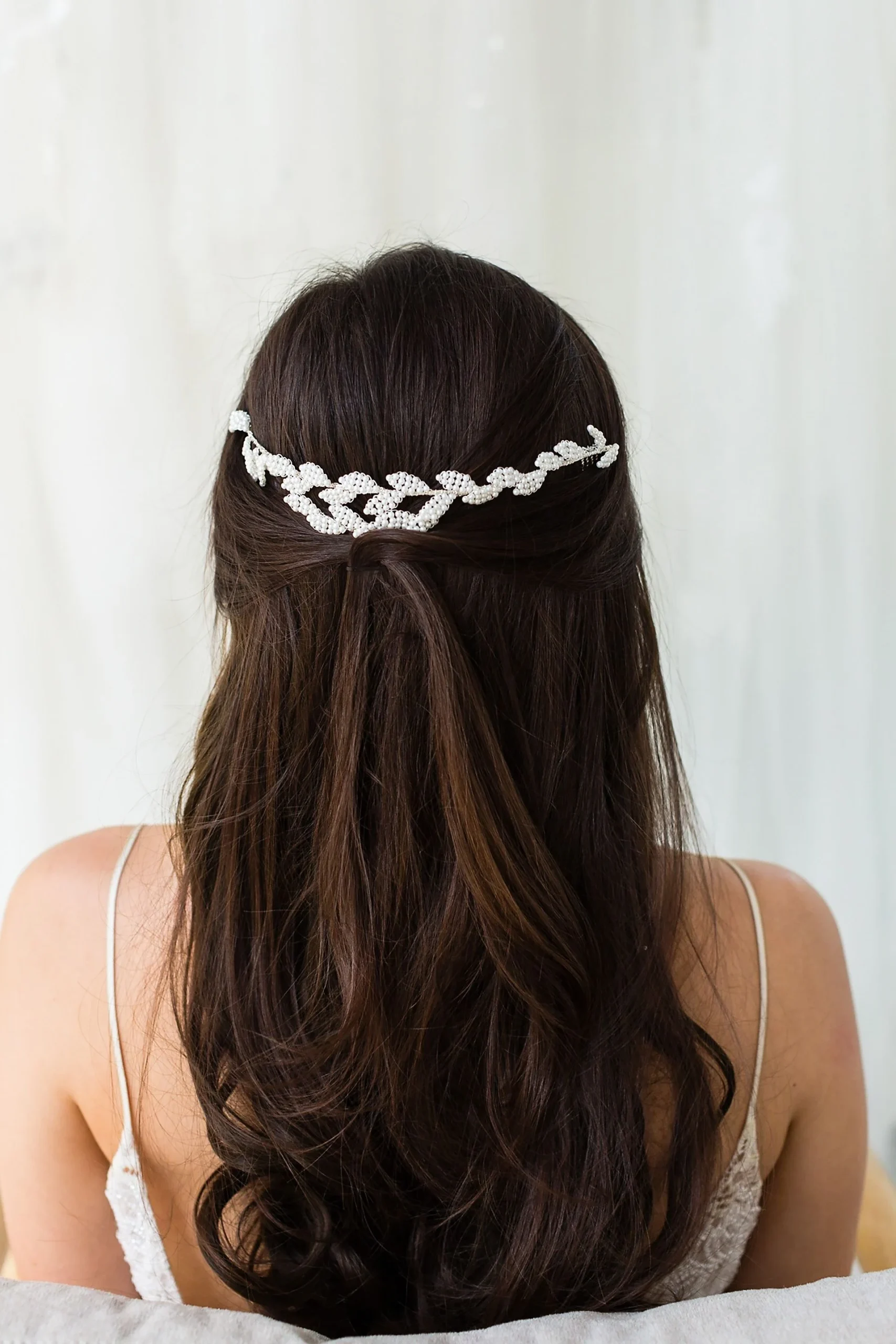 Hestia Hand-Wired Beaded Leaf Halo Comb