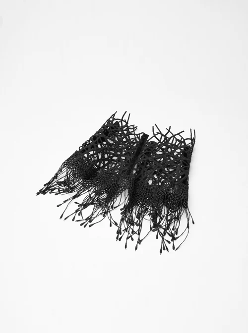 Hollow Vine Lace Tassel Hem Lobster Buckles Small Chains Black Gothic Gloves Neck Cover Three-Piece Set