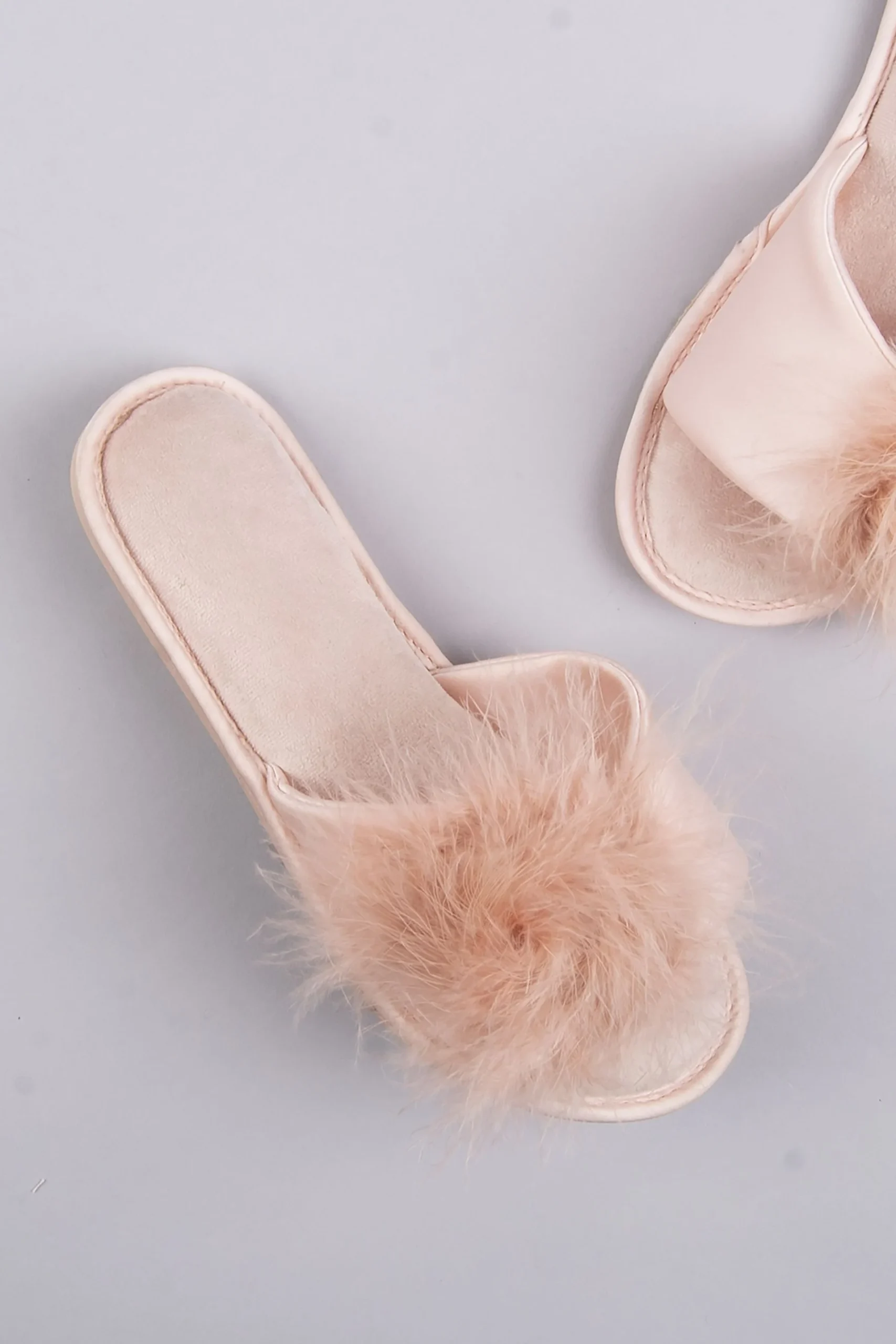 Jessica Simpson Feathered Slide Slippers