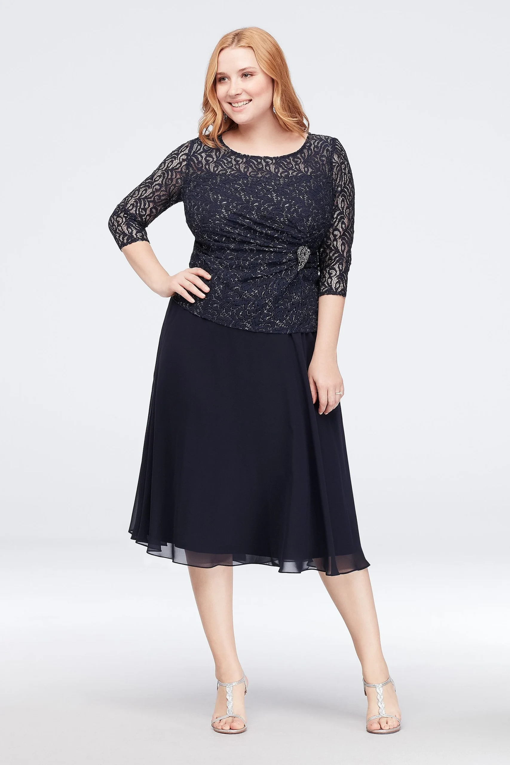Lace and Chiffon Plus Size Dress with Side Brooch