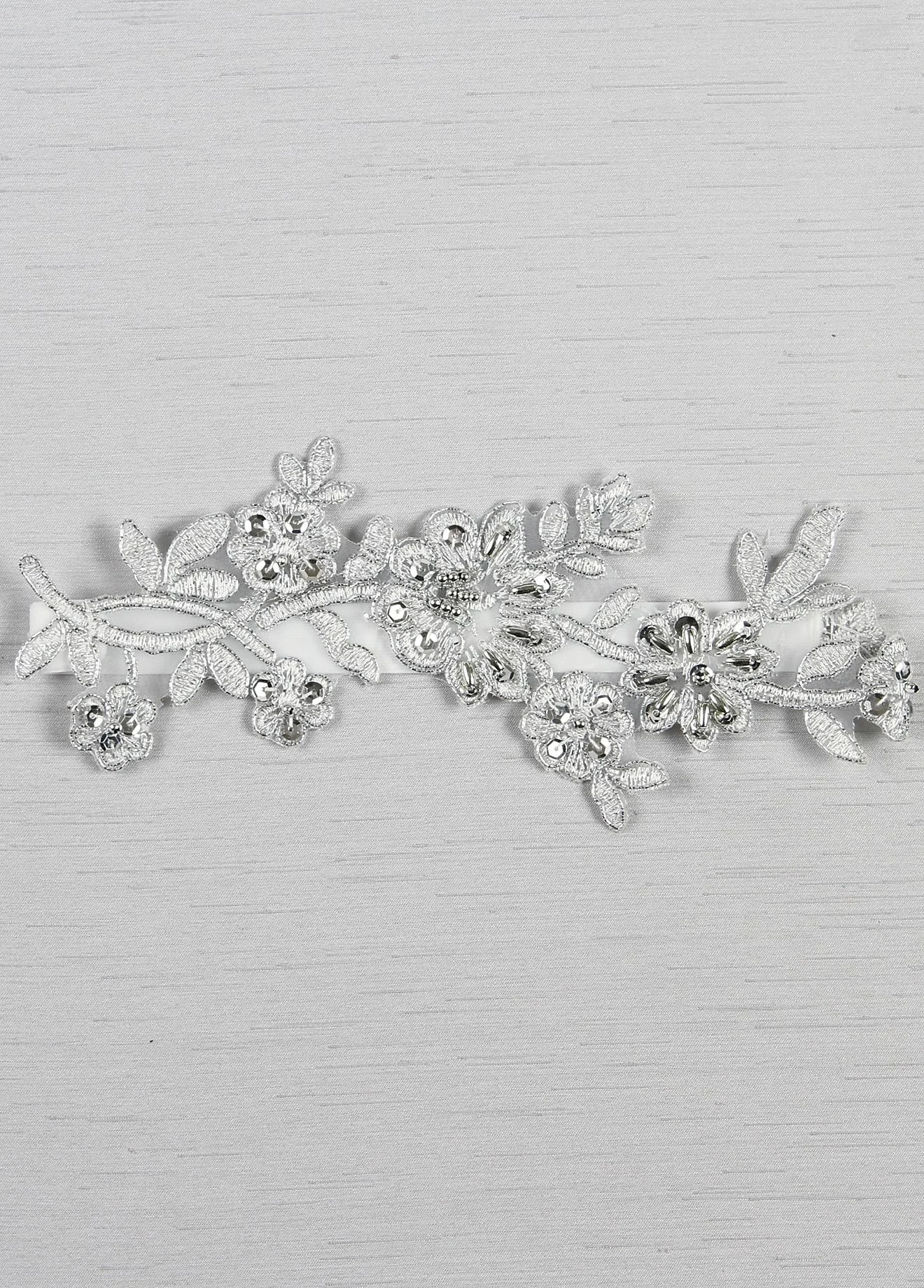 Metallic Applique Garter with Silver Details