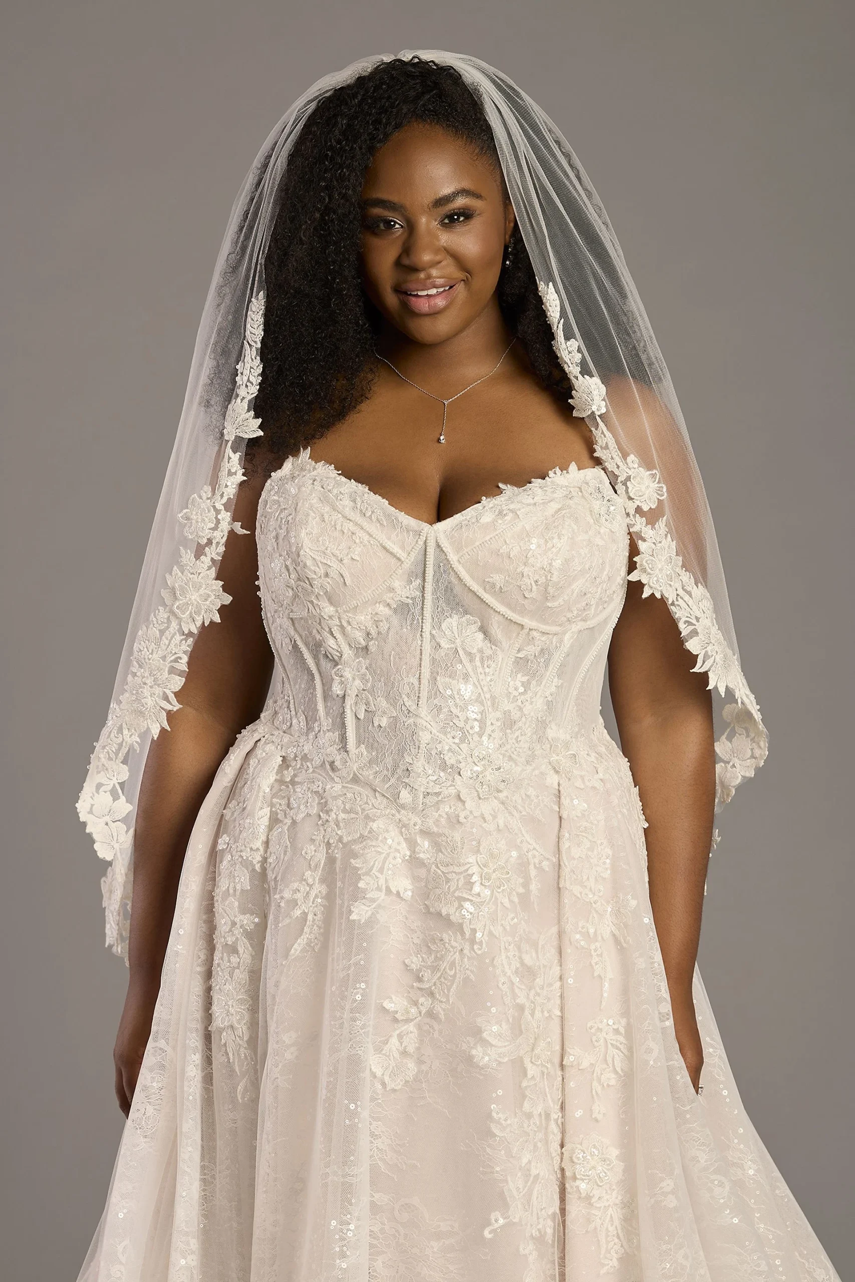 Mid-Length Sequin Lace Trim Veil
