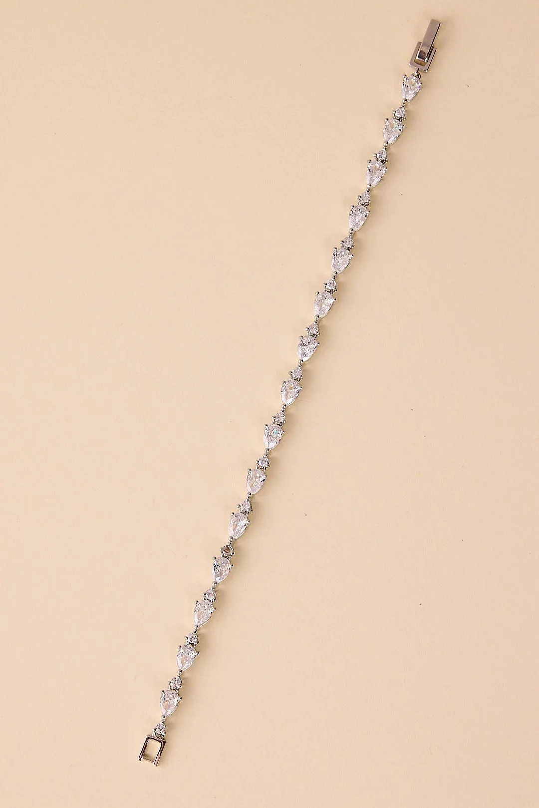 Pearl and Crystal Clasp Bracelet