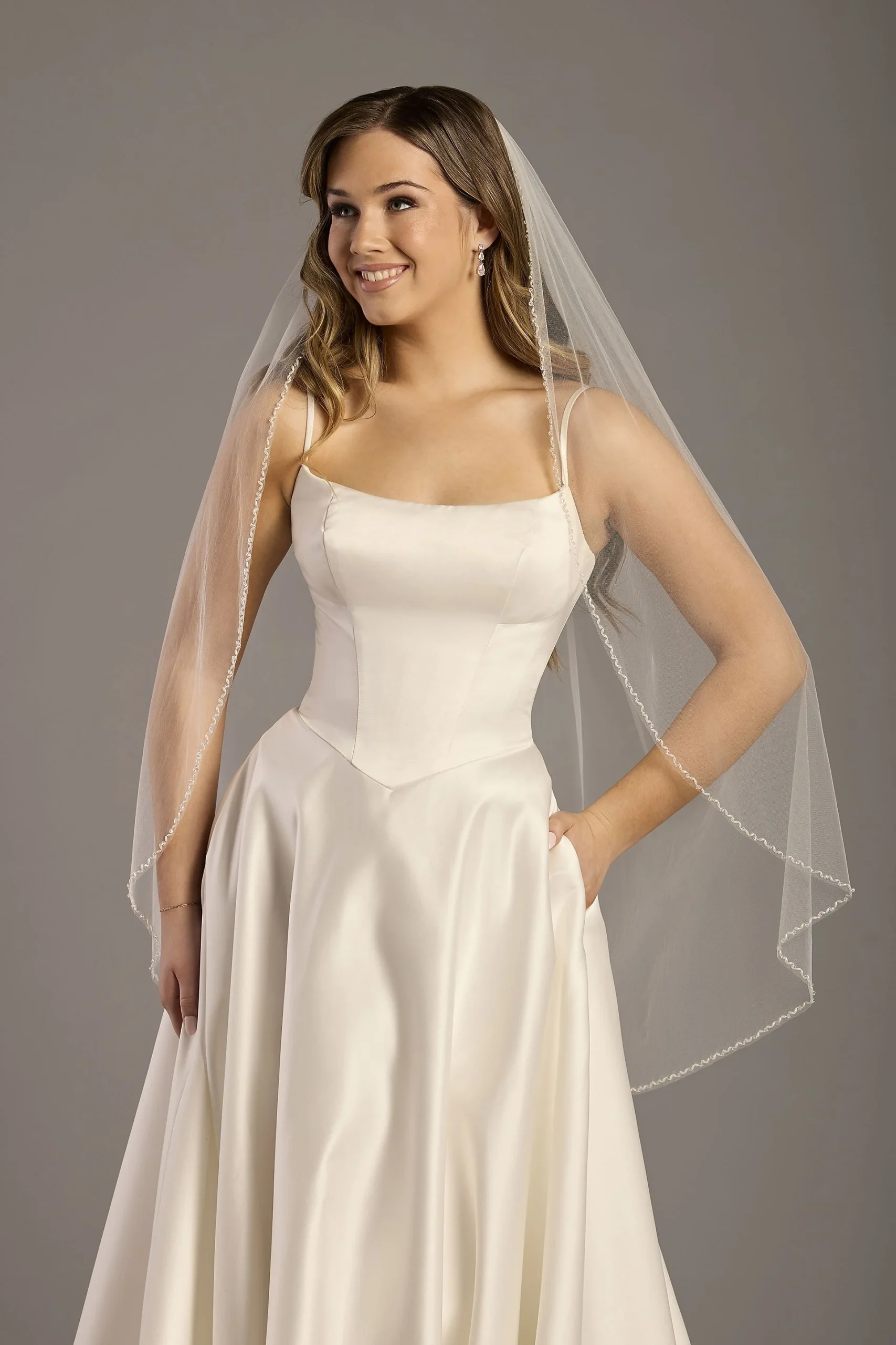 Pearl Edge Elbow-Length Veil