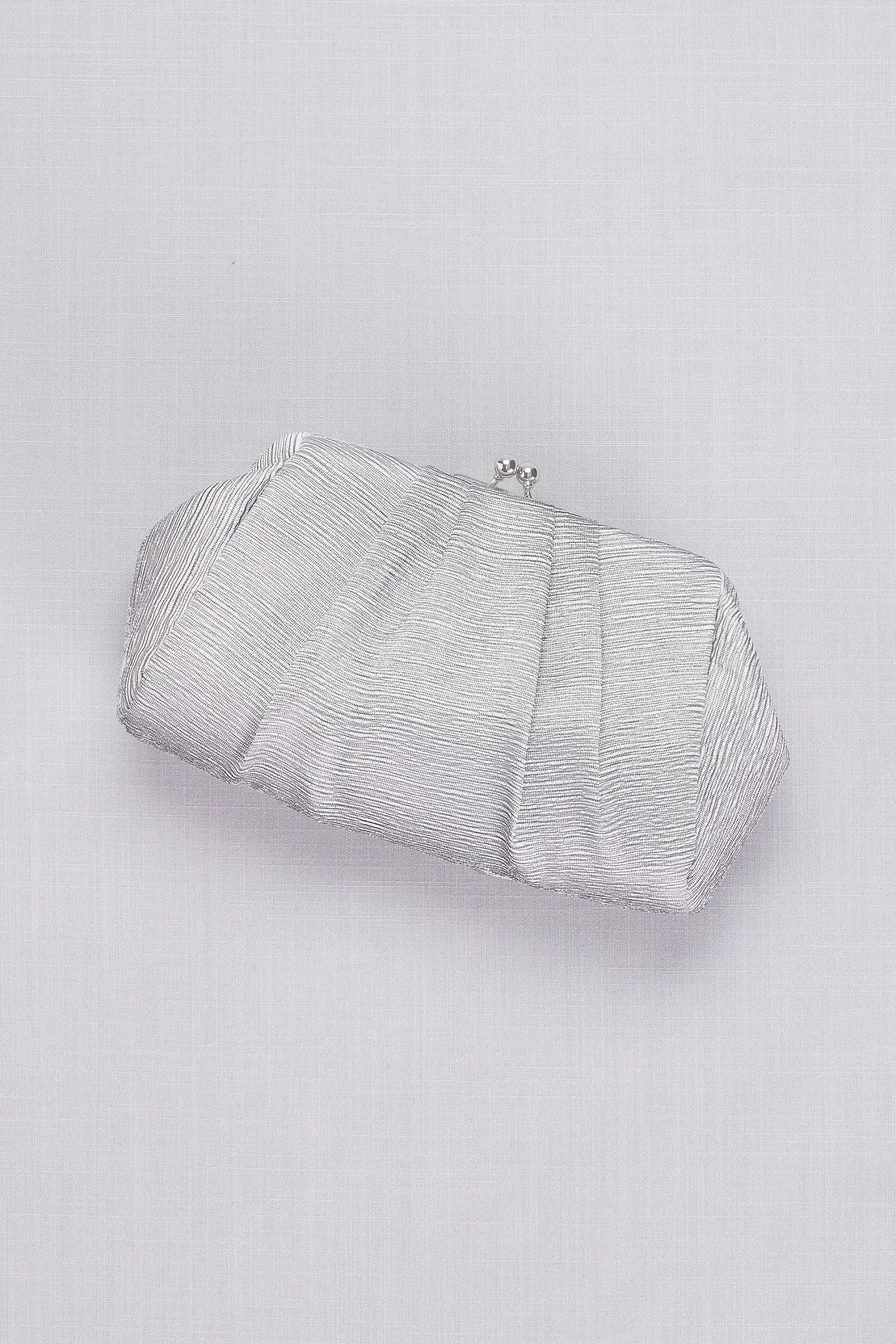 Pleated Metallic Jacquard Kisslock Clutch
