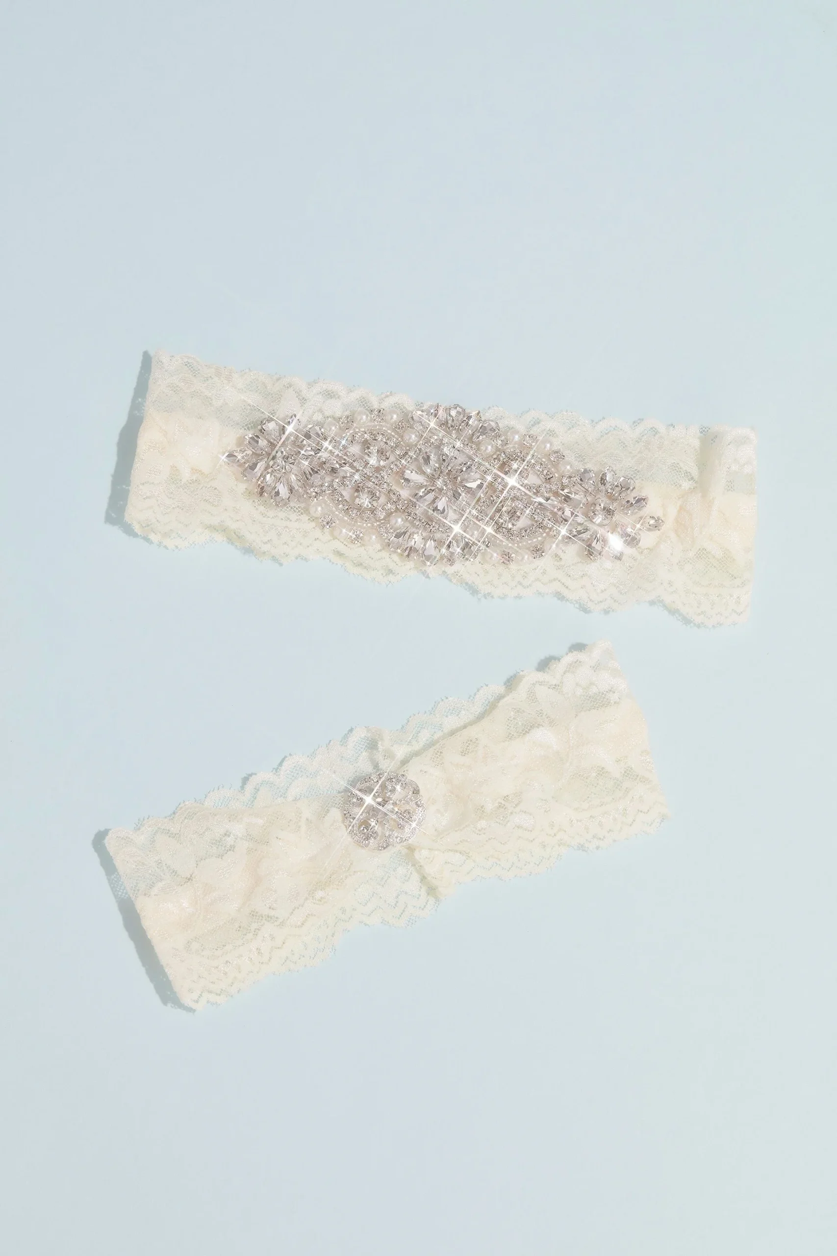 Scalloped Lace Rhinestone Garter Set