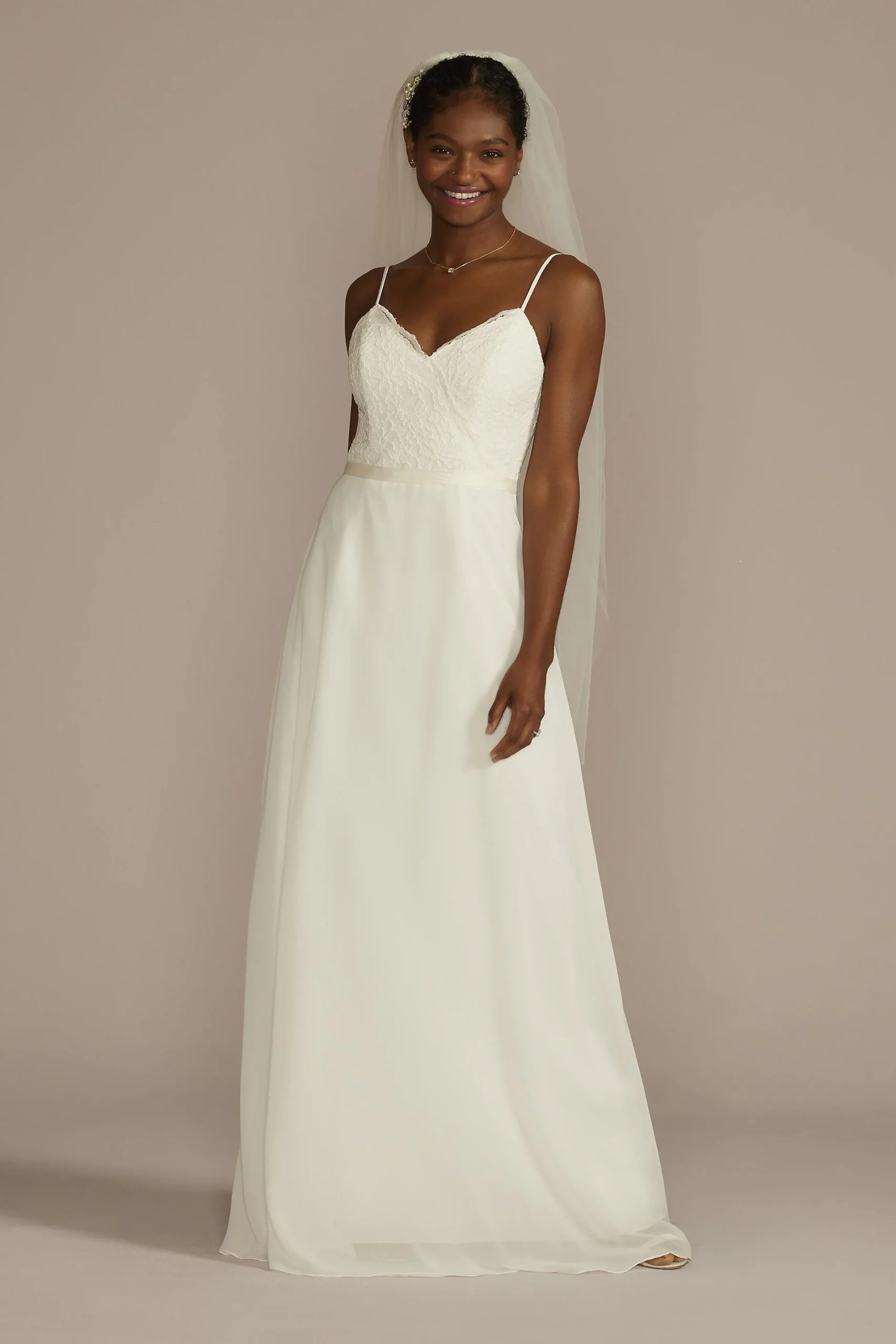 Scalloped V-Neck Corded Lace Bodice A-Line D