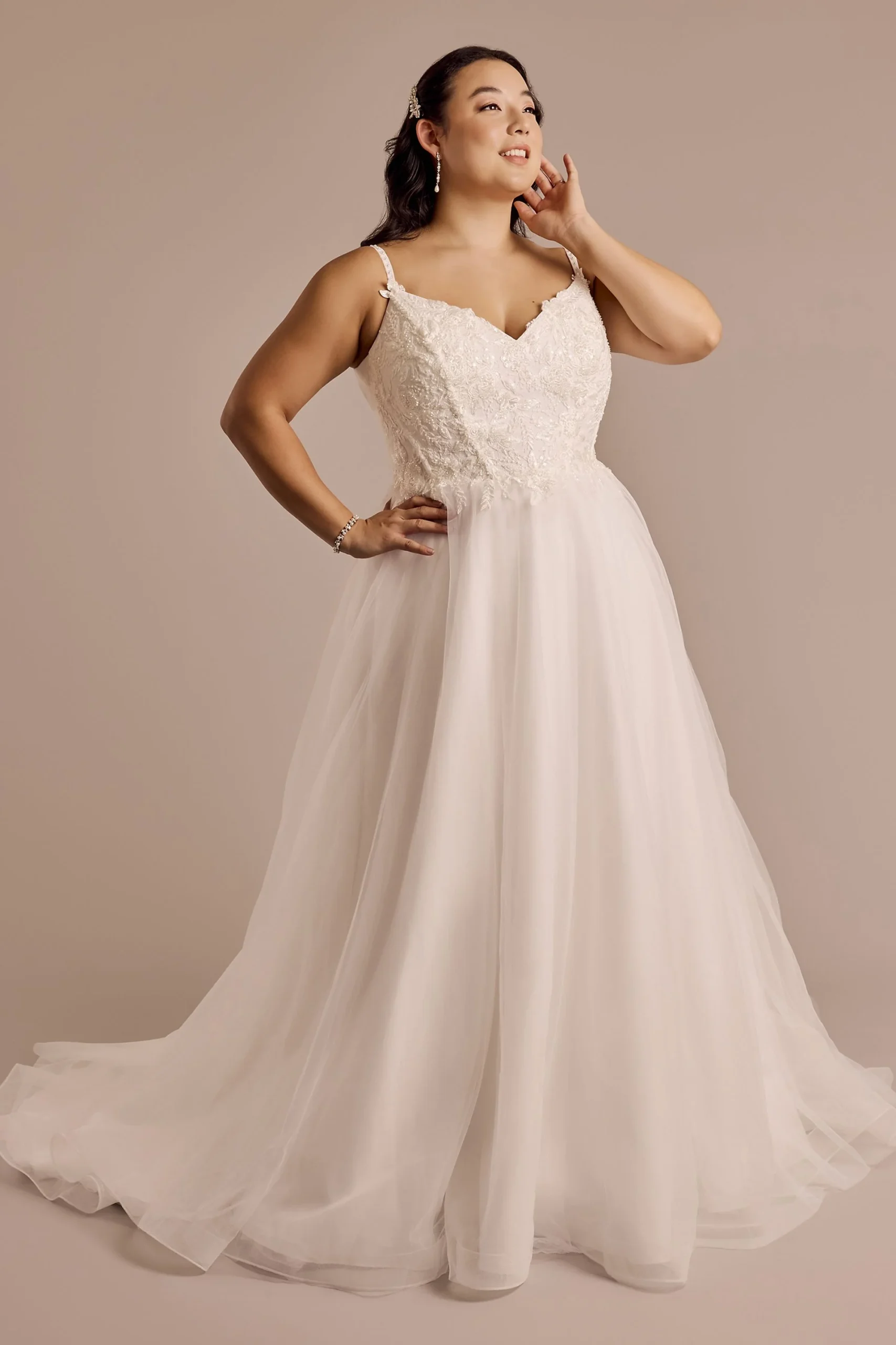 Spaghetti Strap Lace Applique Ball Gown