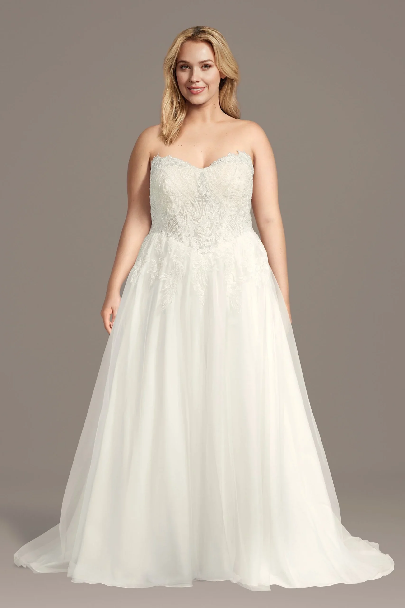 Strapless Tulle Ball Gown Wedding Dress
