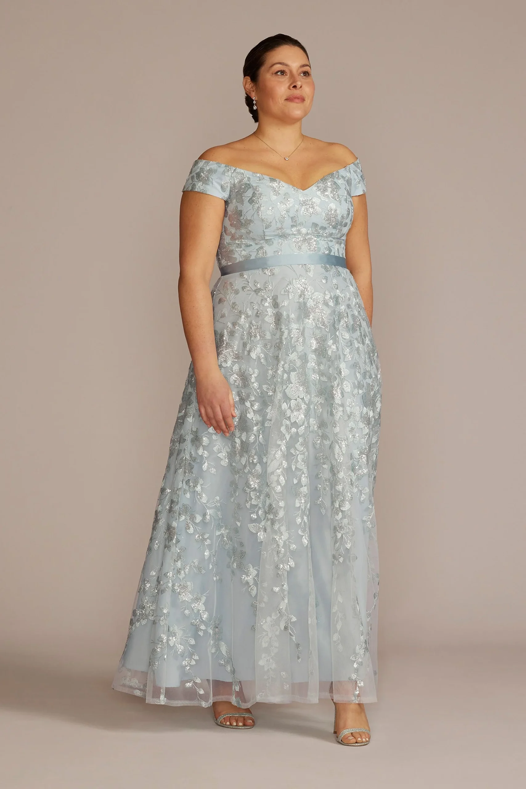 Sweetheart Off the Shoulder A-Line with Appliques