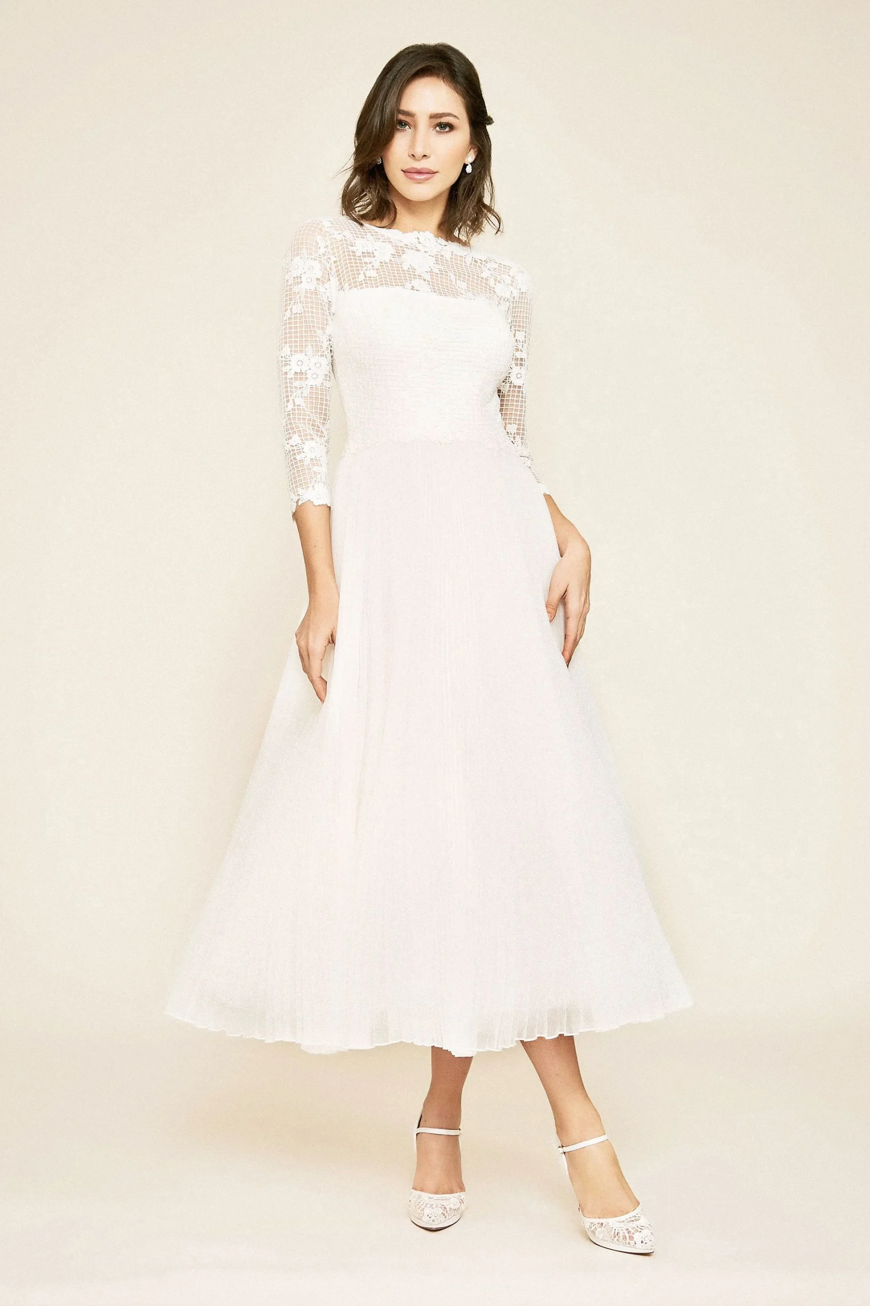 Tea-Length Pleated 3/4 Sleeve Wedding Dress