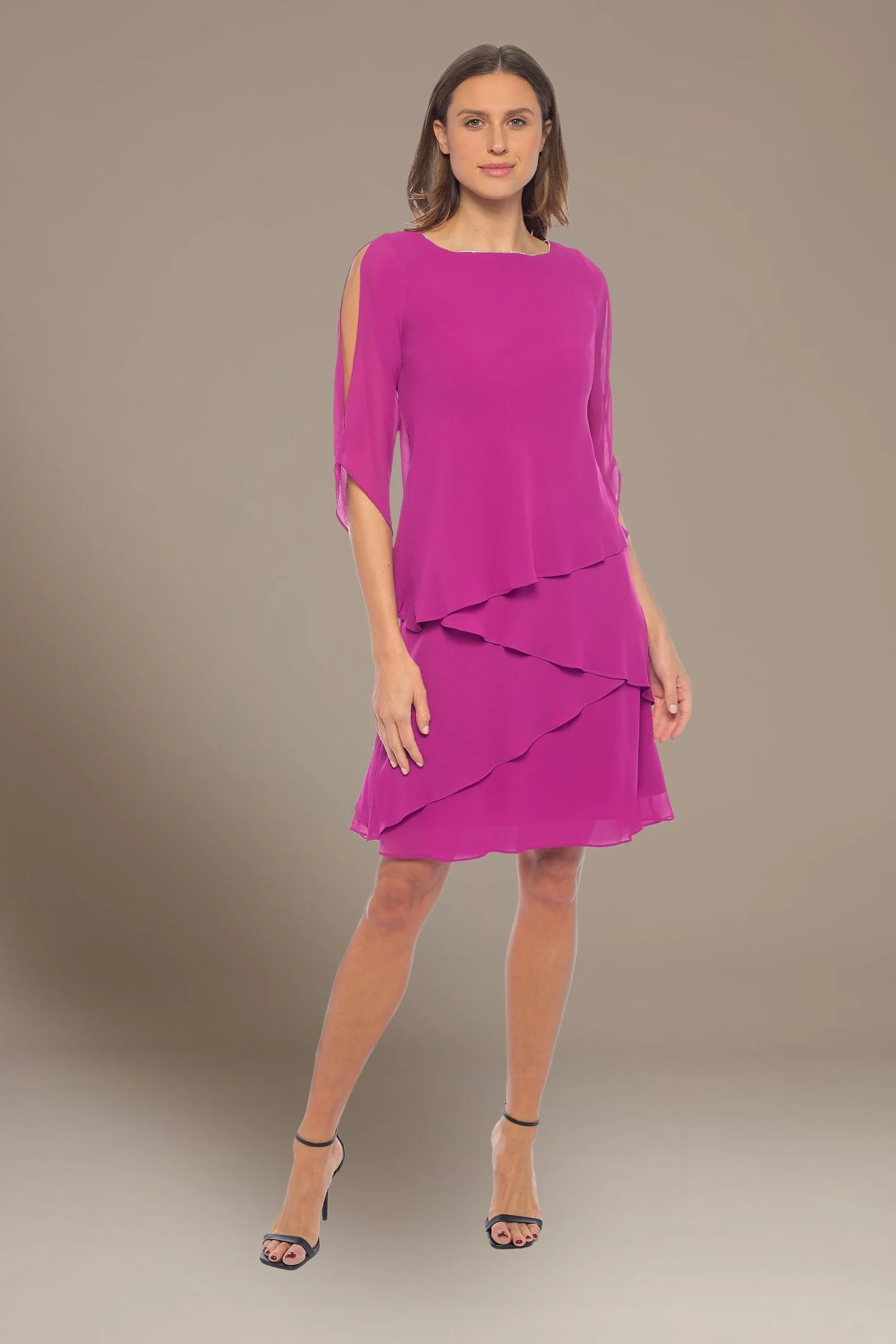 Three-Quarter Sleeve Tiered Short Dress