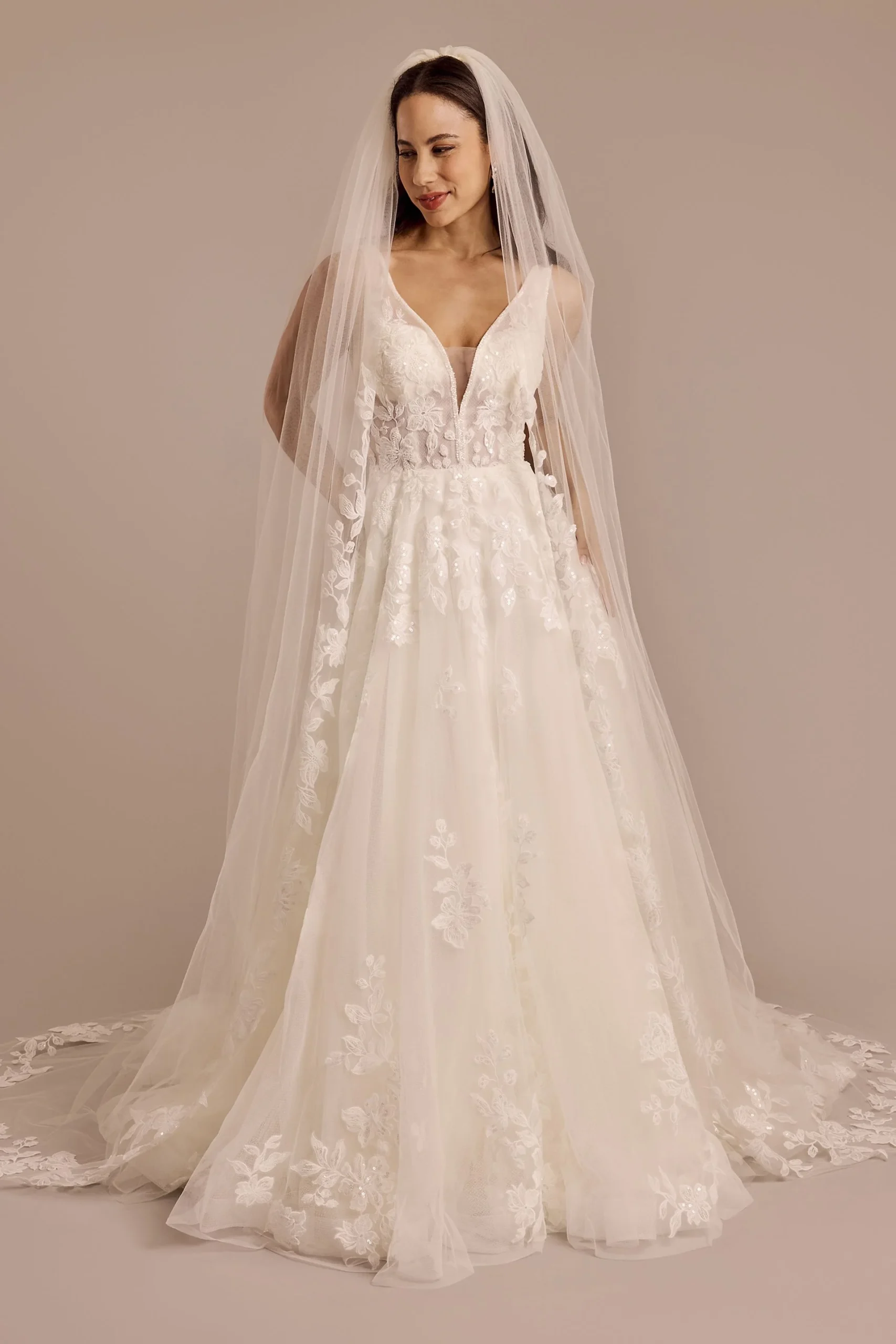 Tulle Cathedral Veil with Lace Appliques