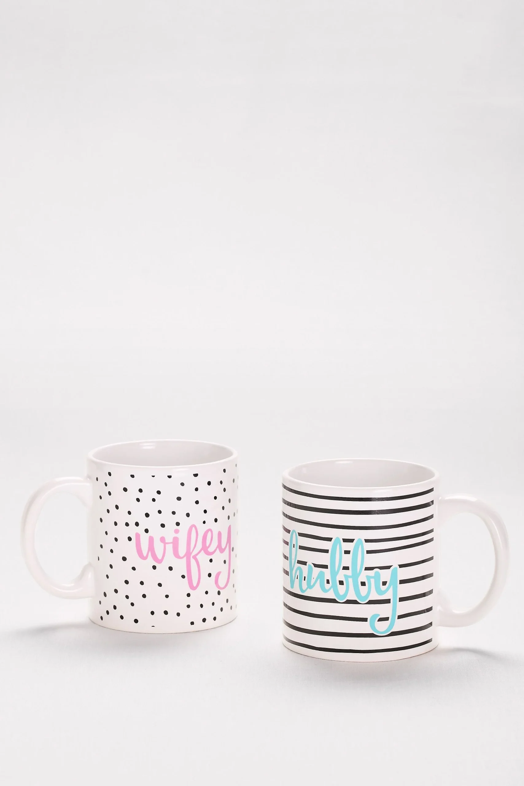 Wifey and Hubby Patterned Mug Set